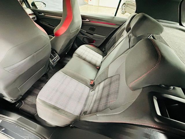 VOLKSWAGEN Golf GTI 2.0 TSI DSG