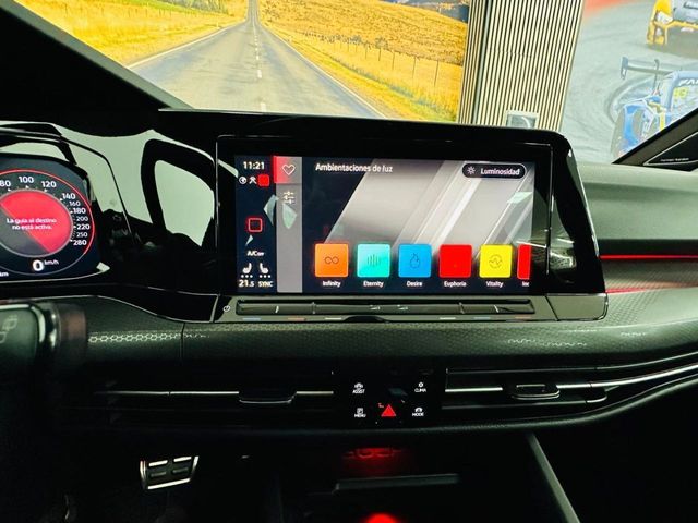 VOLKSWAGEN Golf GTI 2.0 TSI DSG