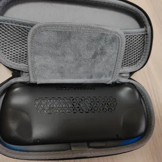 Retroid Pocket 5 + Scheda Sandisk 512GB