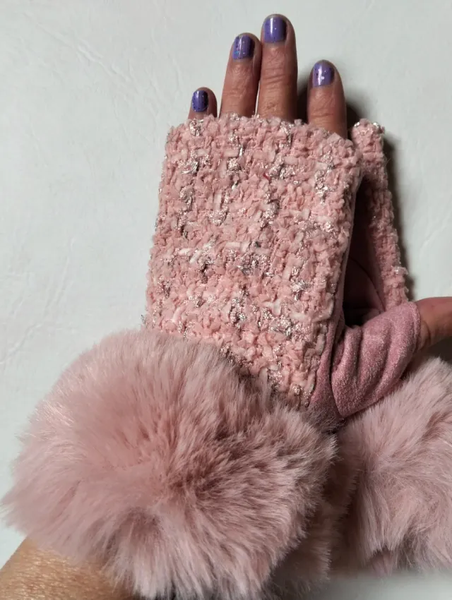 Guantes sin dedos rosa tweed y pelo