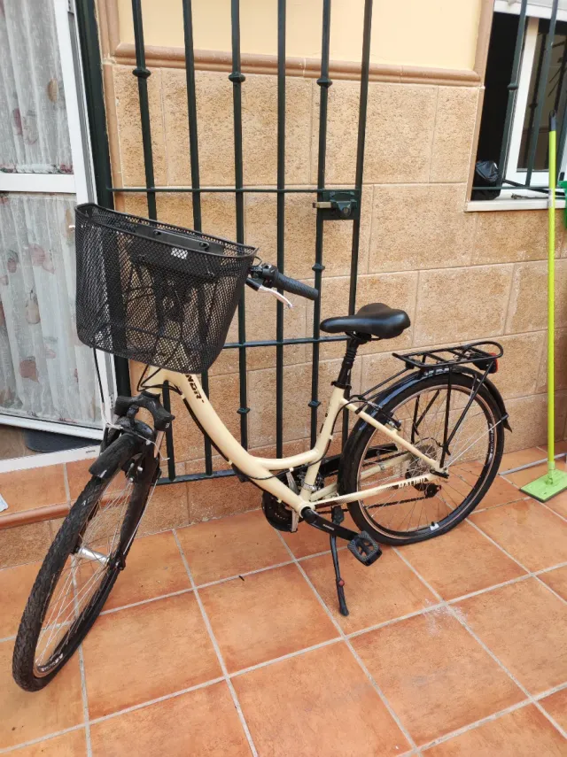 Bicicleta Conor Paseo Beige