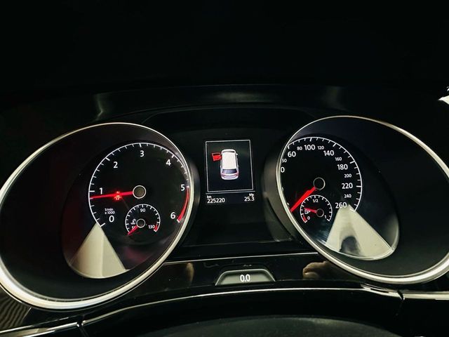 VOLKSWAGEN Touran Sport 2.0 TDI DSG