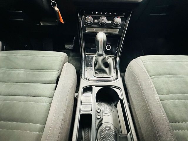 VOLKSWAGEN Touran Sport 2.0 TDI DSG