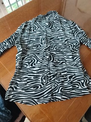 Camisa Zara estampado cebra