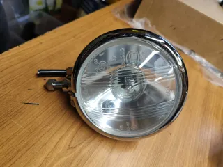 Faro Bates Style 4 1/2 Cromado