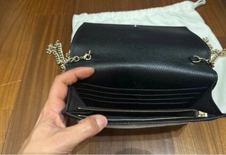 Portafoglio Gucci Soho Pelle Martellata con Catena