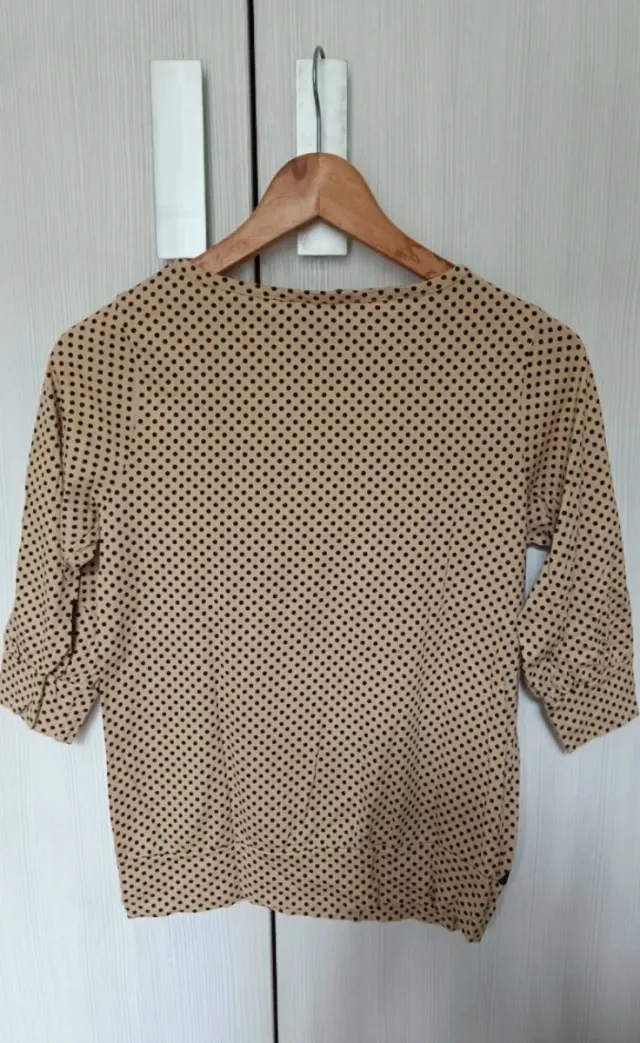 Camiseta Dolores Promesas Talla XS Lunares