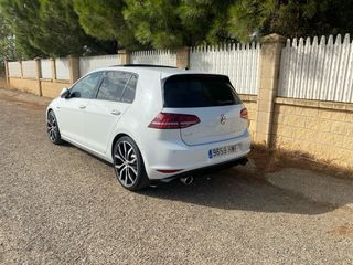 Volkswagen Golf 2014
