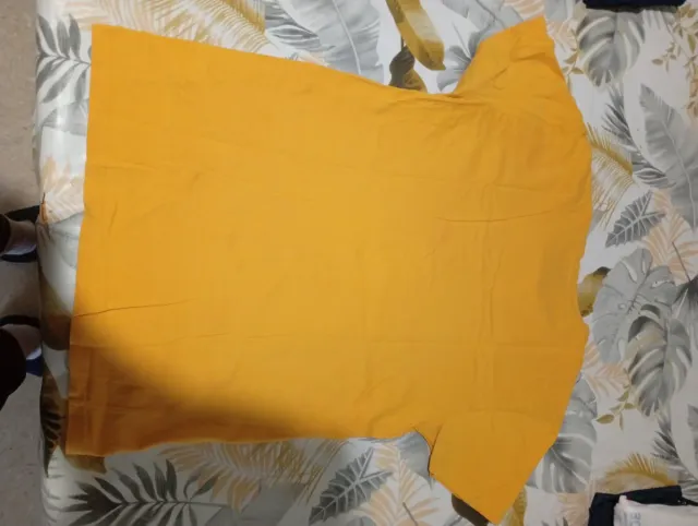 Camiseta naranja básica