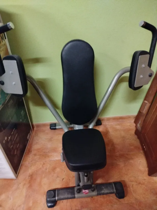 Máquina de gimnasio para pecho