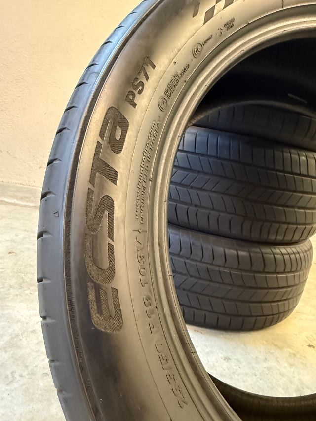 Neumáticos 235/50 R19 103V Kumho Ecsta PS71