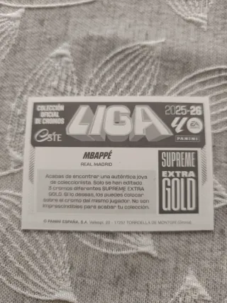 Cromo Supreme Extra Gold Mbappé y Julián Álvarez