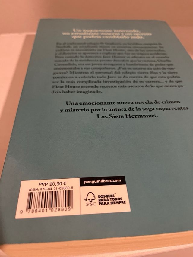 Asesinato en Fleat House