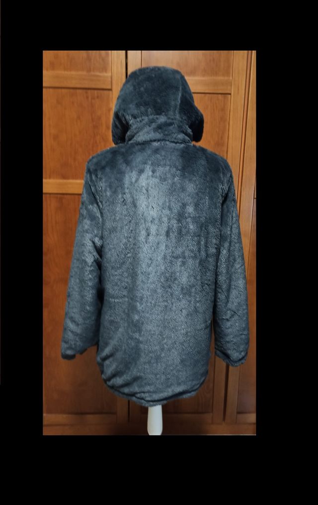 Chaquetón impermeable reversible gris