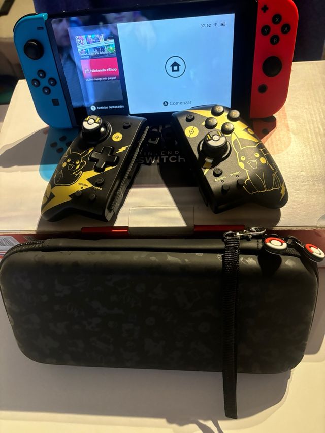 Nintendo Switch V1 + Funda y Mando HORI