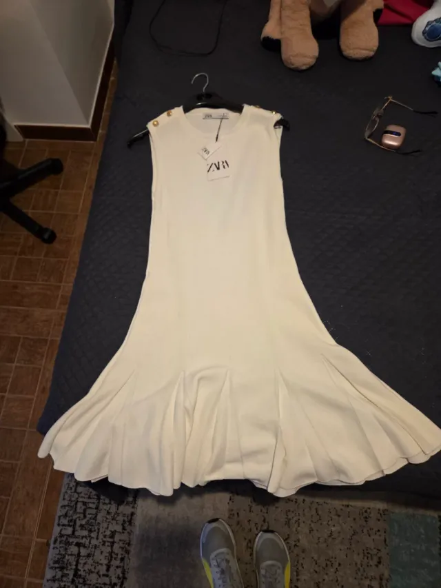 Vestido blanco Zara elegante