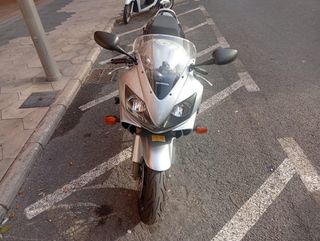 Honda CBR600F F4i