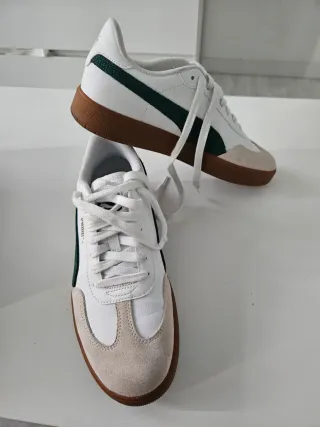 Zapatillas Puma Blancas y Verdes
