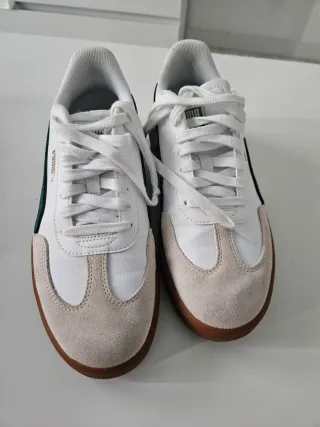 Zapatillas Puma Blancas y Verdes