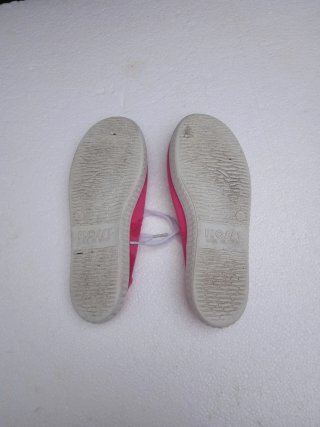Zapatillas lona fucsia y cordones regalo T: 32