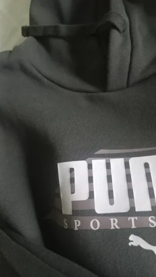 Chándal Puma verde oliva. Está nuevo