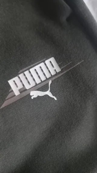 Chándal Puma verde oliva. Está nuevo