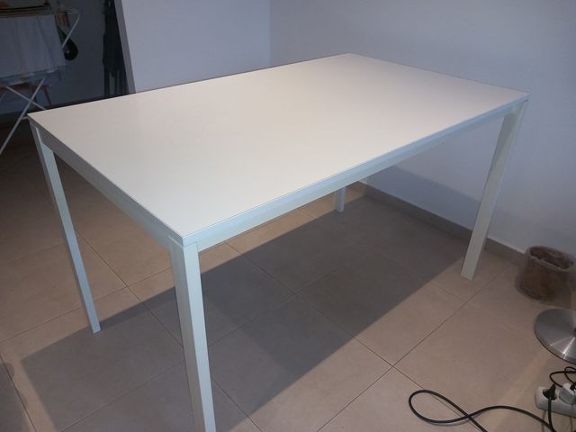 Mesa comedor IKEA blanca + 4 sillas
