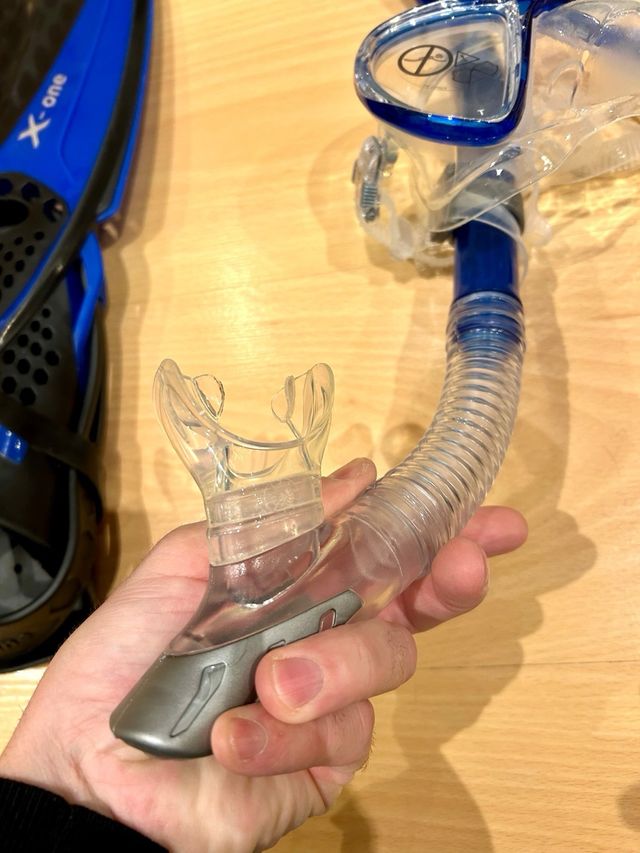 A estrenar. Equipo de buceo marca Mares, semi Pro.