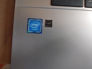 Chromebook Asus Plata y Negro