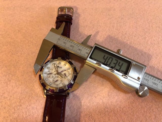 Reloj LOTUS 15746 Marrón/Morado