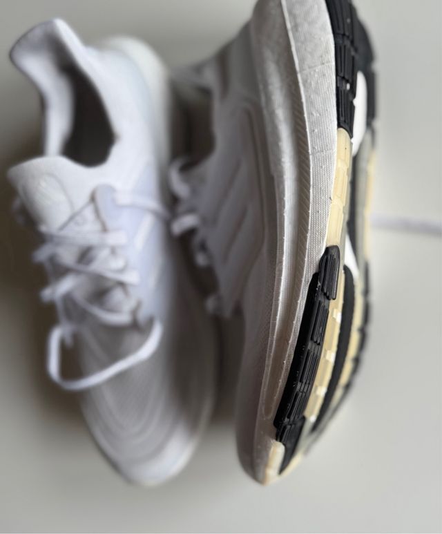 Adidas Ultraboost Light Blancas Talla 45 1/3