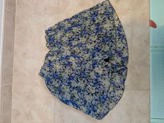 Falda pantalón Stradivarius floral