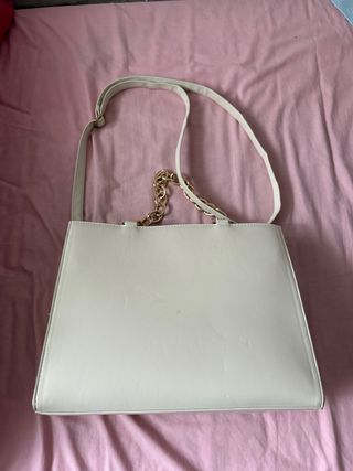 Bolso Bershka Beige y Dorado