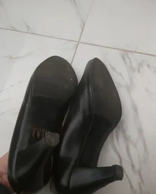 Scarpe con tacco Romagnoli nere