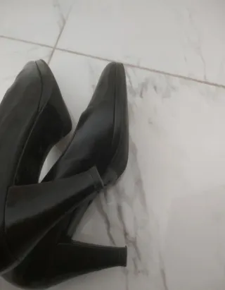 Scarpe con tacco Romagnoli nere