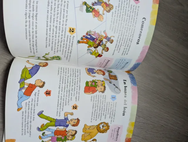 Jugando Con Amigos/ Playing With Friends (A Jug...