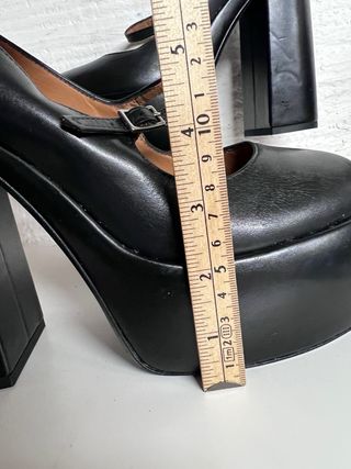 Mocasin Plataforma Un Paso Más Piel Negra T.38