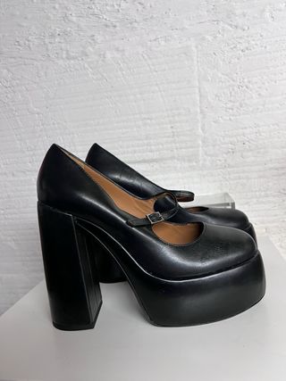 Mocasin Plataforma Un Paso Más Piel Negra T.38