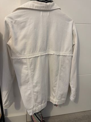 cazadora denim blanca Desigual