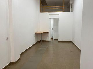 Local comercial en alquiler en Eixample en Mataró