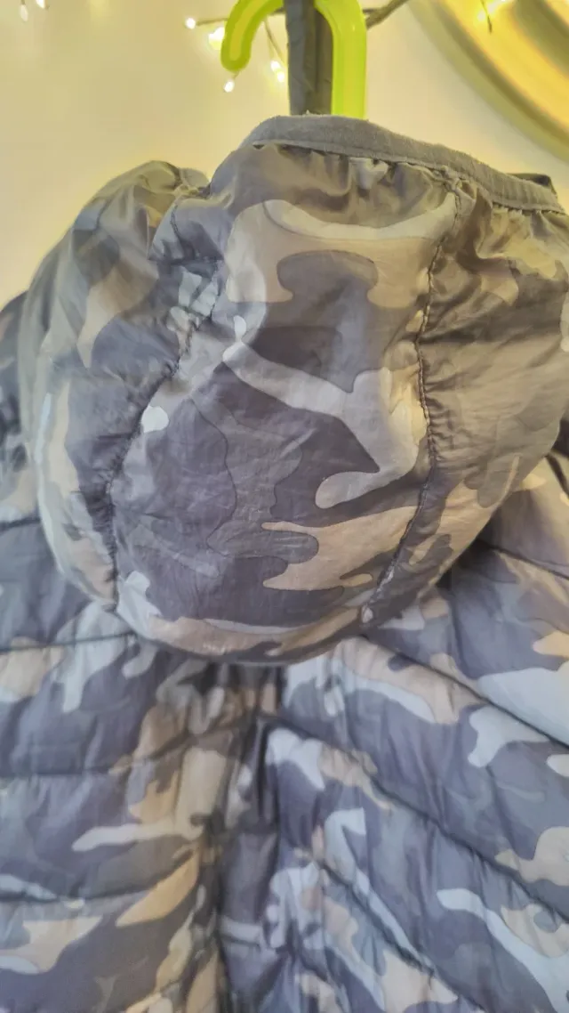 Abrigo Benetton camuflaje T8