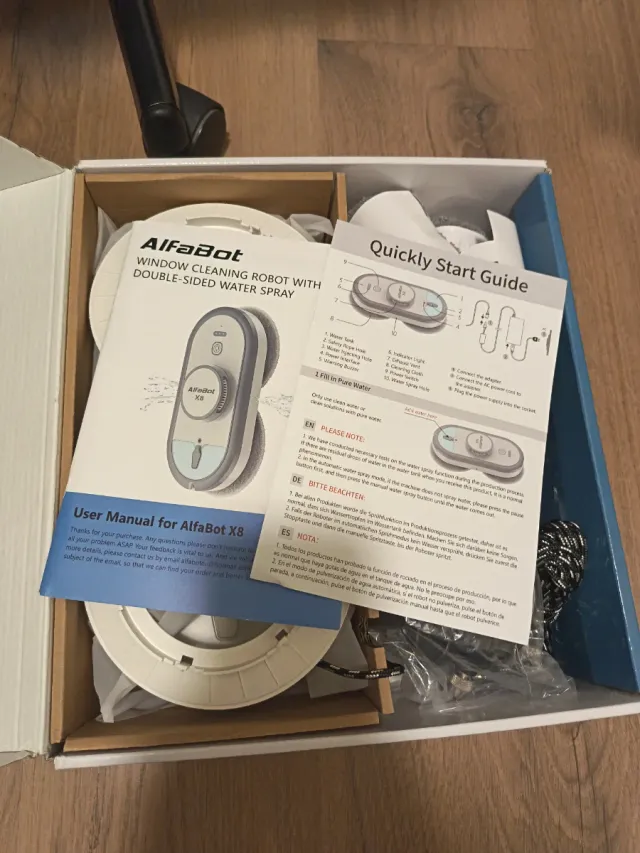 Robot Alfabot X8 per la pulizia dei vetri
