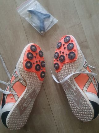 Zapatillas clavos Asics naranja/blanco