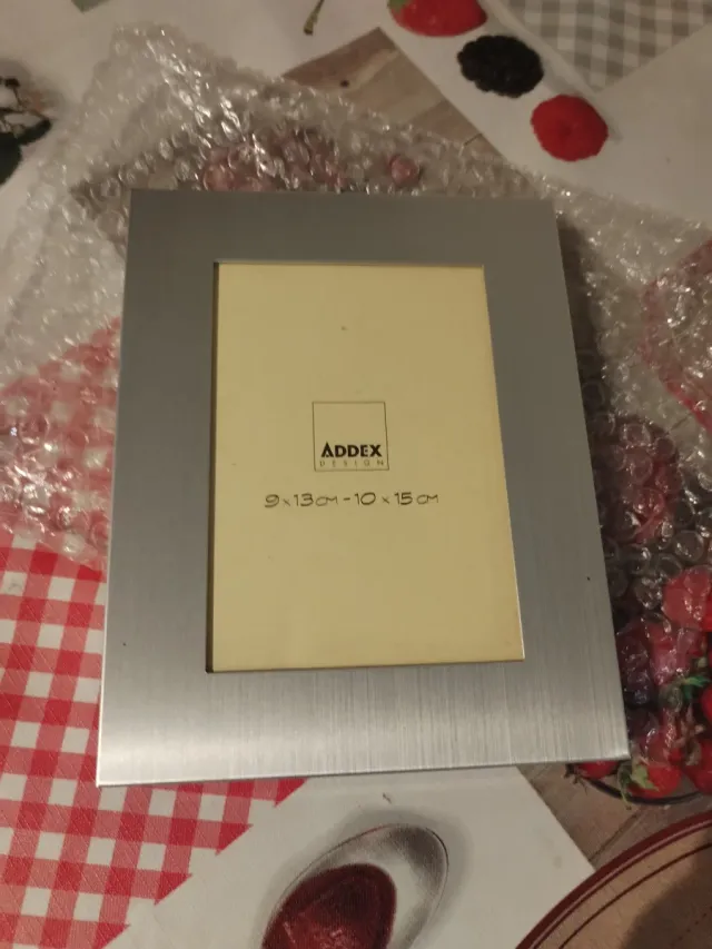 Marco de fotos ADDEX DESIGN metal plateado