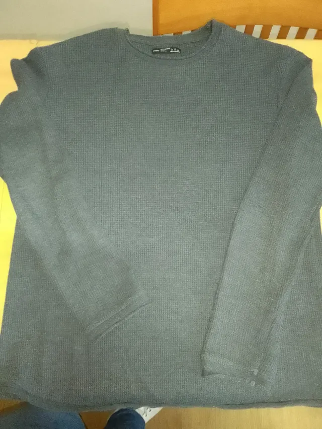 Jersey gris de manga larga