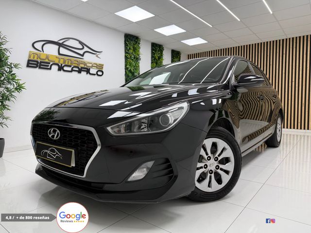 HYUNDAI i30 1.6CRDi Essence desde 199€/mes*