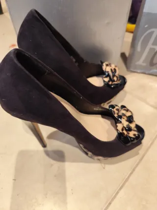 Zapatos de tacón Farasion negros y beige