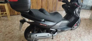 Moto Kymco Scyting 500 R Negra