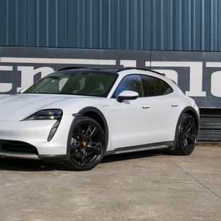 Porsche Taycan 4 Cross Turismo 2023