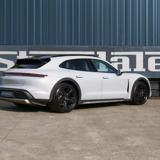 Porsche Taycan 4 Cross Turismo 2023